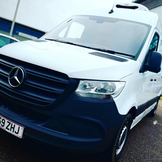 Signs you Should Replace your Refrigerated Van