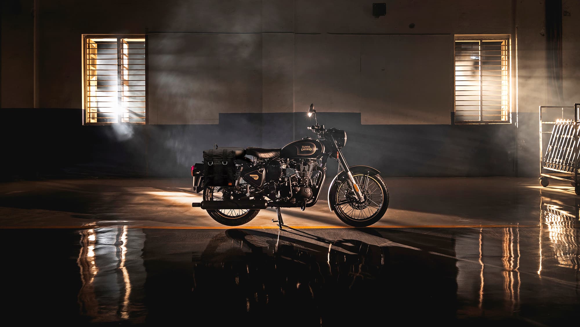 Royal Enfield At Cooperb 09 - COOPERB MOTORCYCLES 