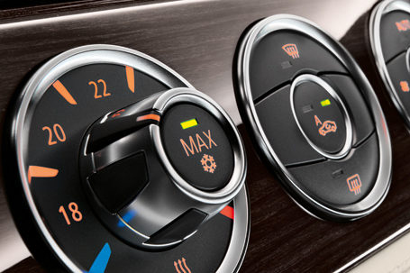 Beat the Heat: 5 Ways to Keep Your Car’s Air Conditioning Working Efficiently