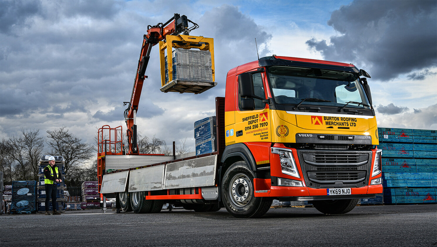 Burton roofing orders four new FM rigids after first Volvo Truck takes its fleet to new heights