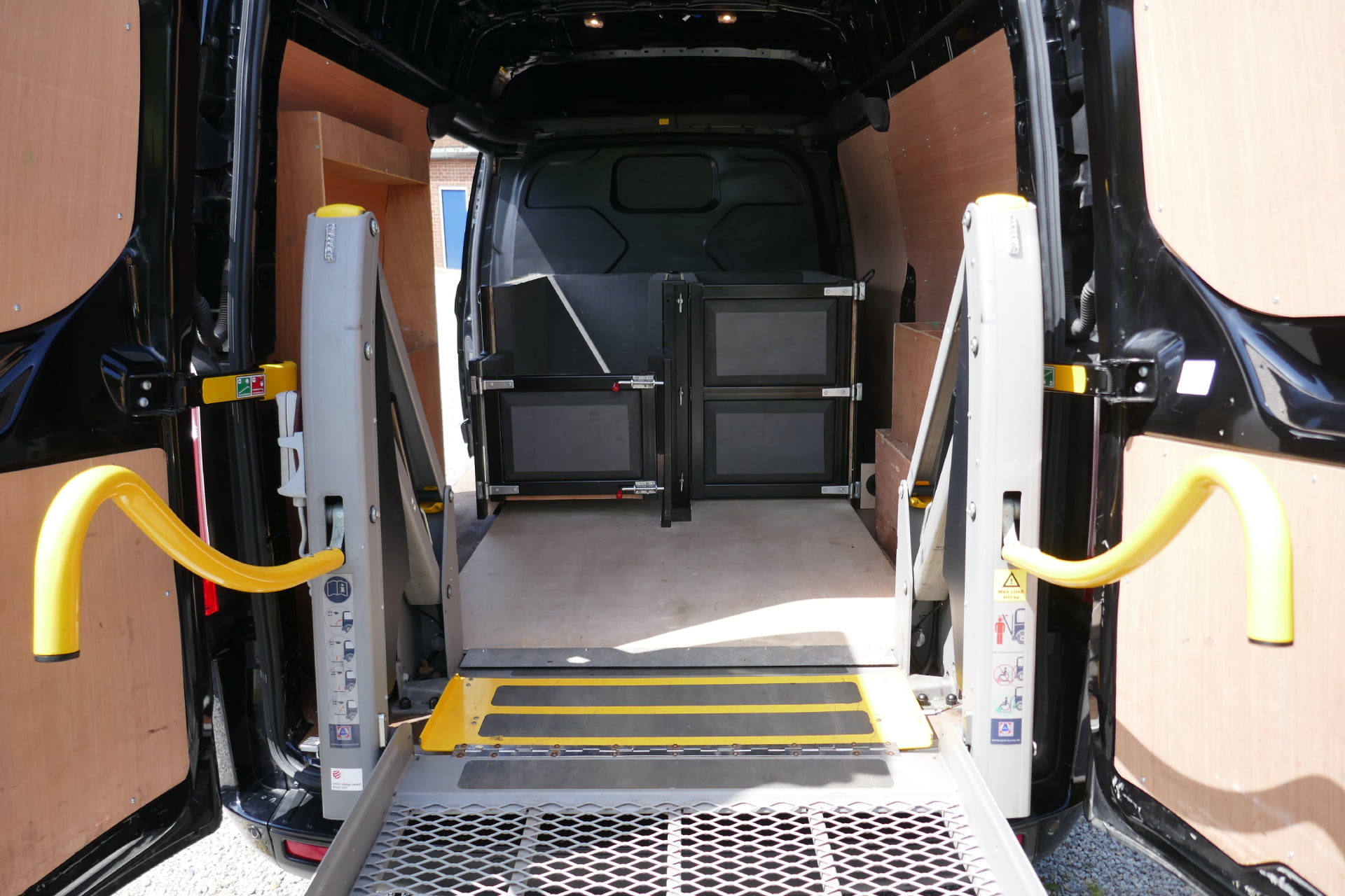 Bespoke Hospital to Hospital transfer solution designed and built in-house to transport medical lasers