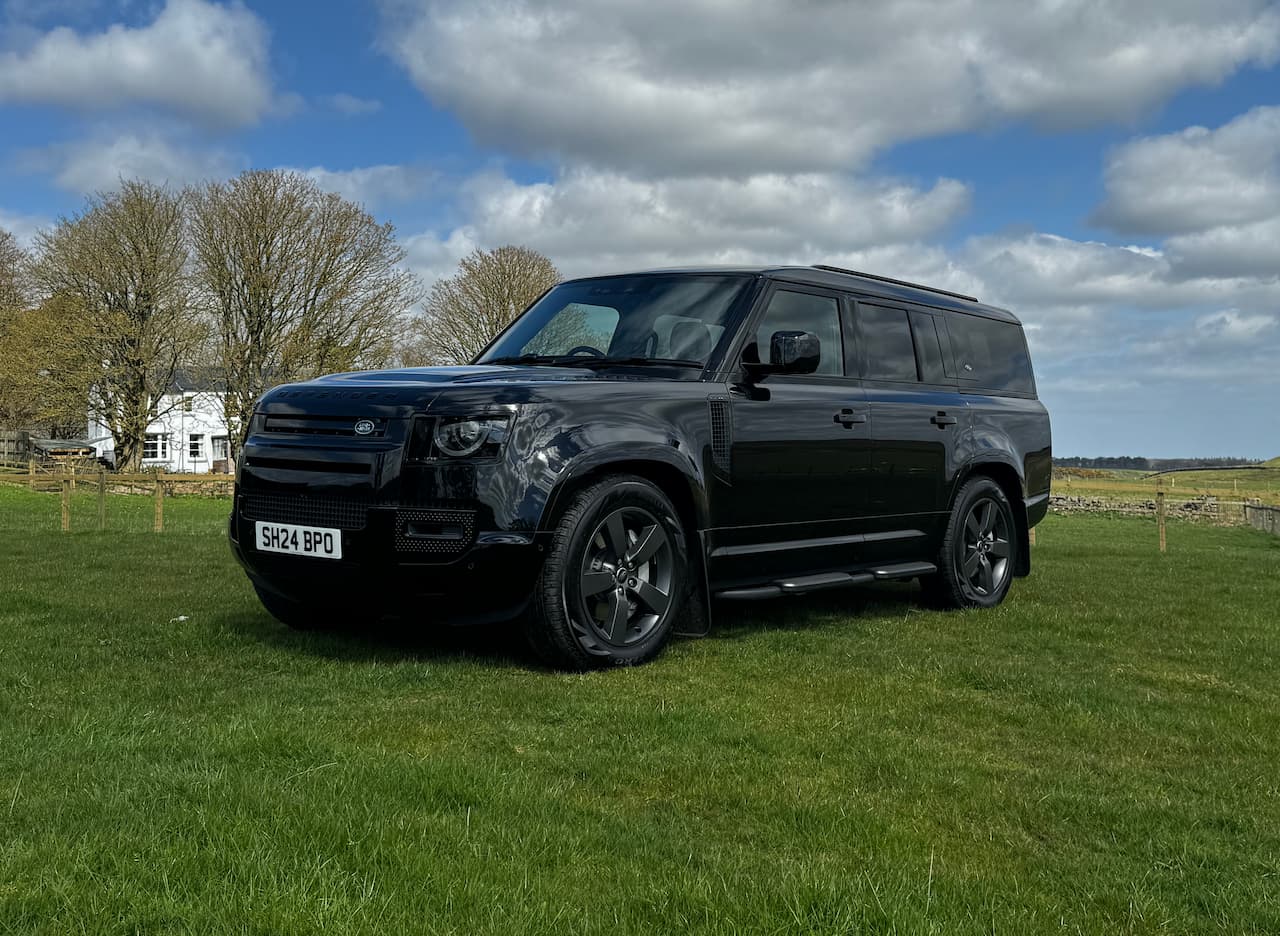Land Rover Defender 130 (8 Seat) For Hire