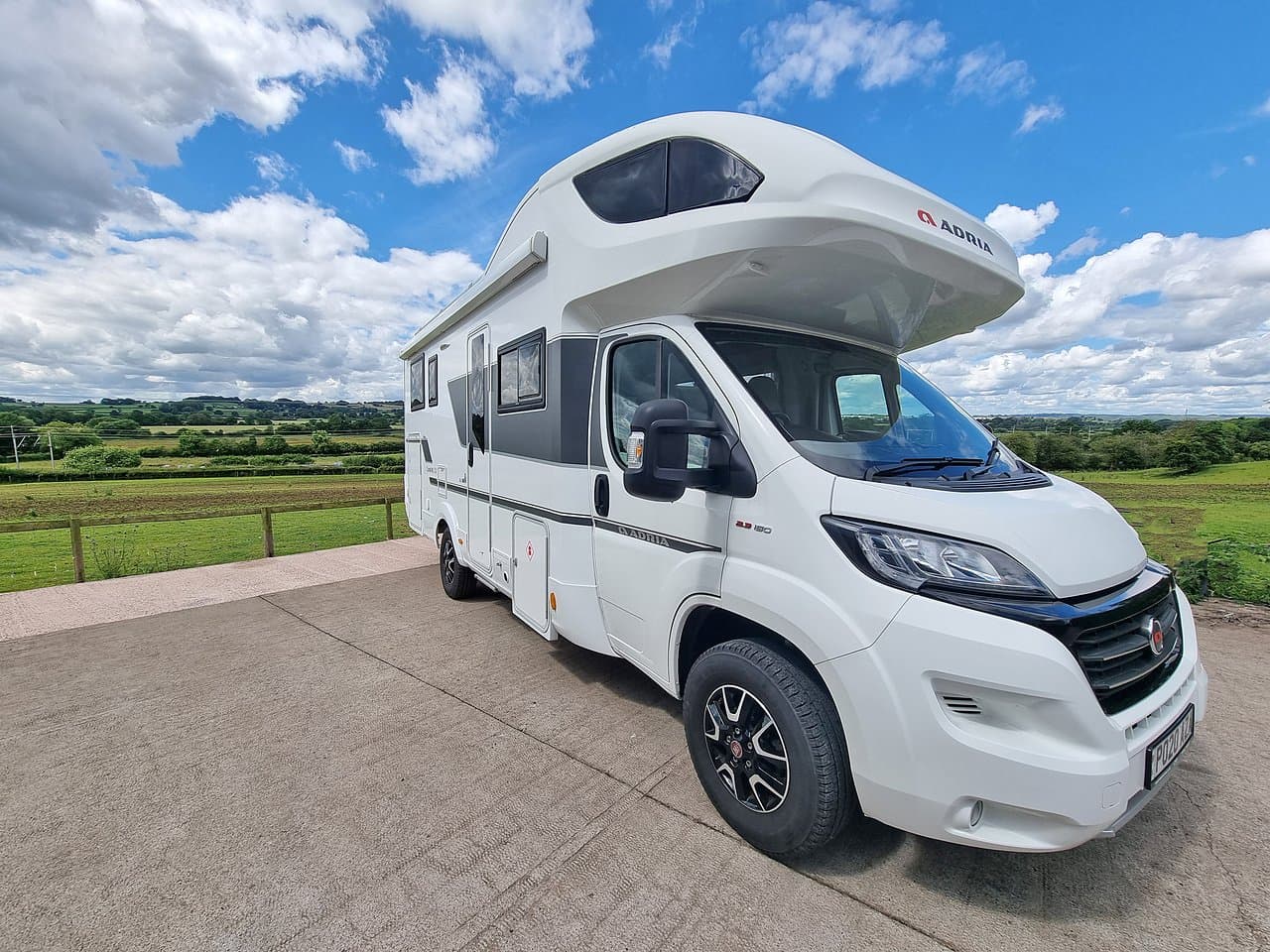 Used Motorhome Signpost (1) - Cara Motorhomes