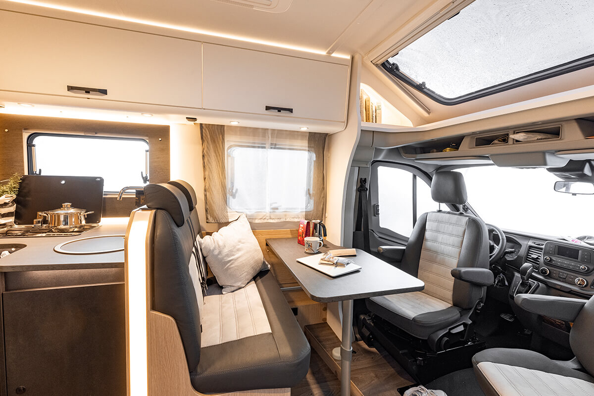Sunlight T680 2022 0402 - Cara Motorhomes