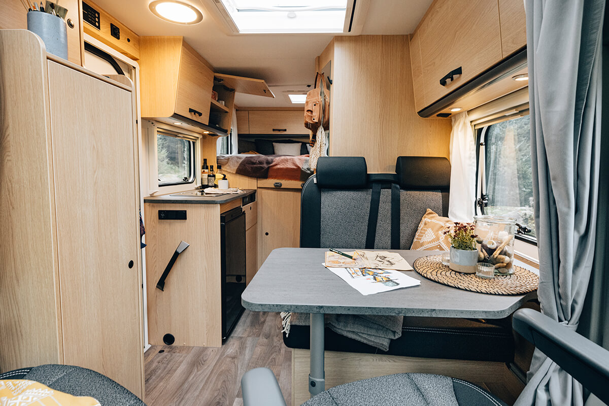 V60 Sunlight Citreon 0175 - Cara Motorhomes