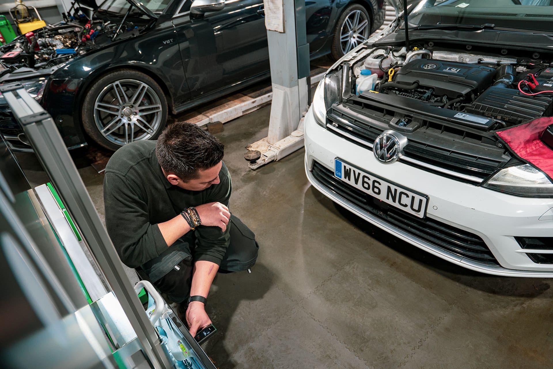 Adas Calibration 03 - Renn Automotive Ltd