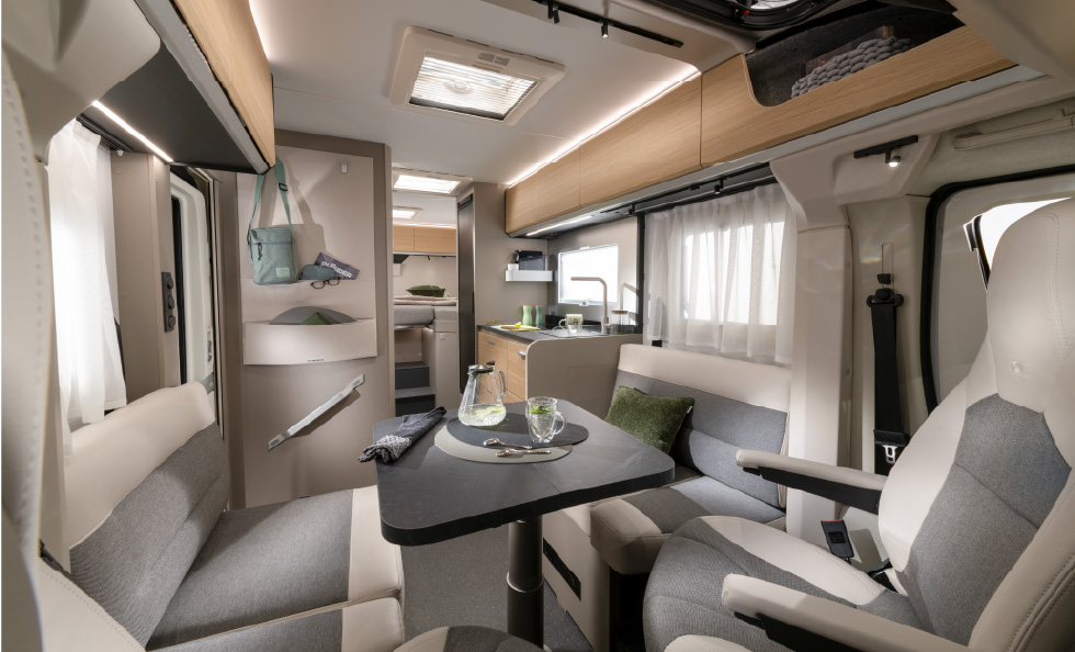 Adria Select Compact - Geoff Cox