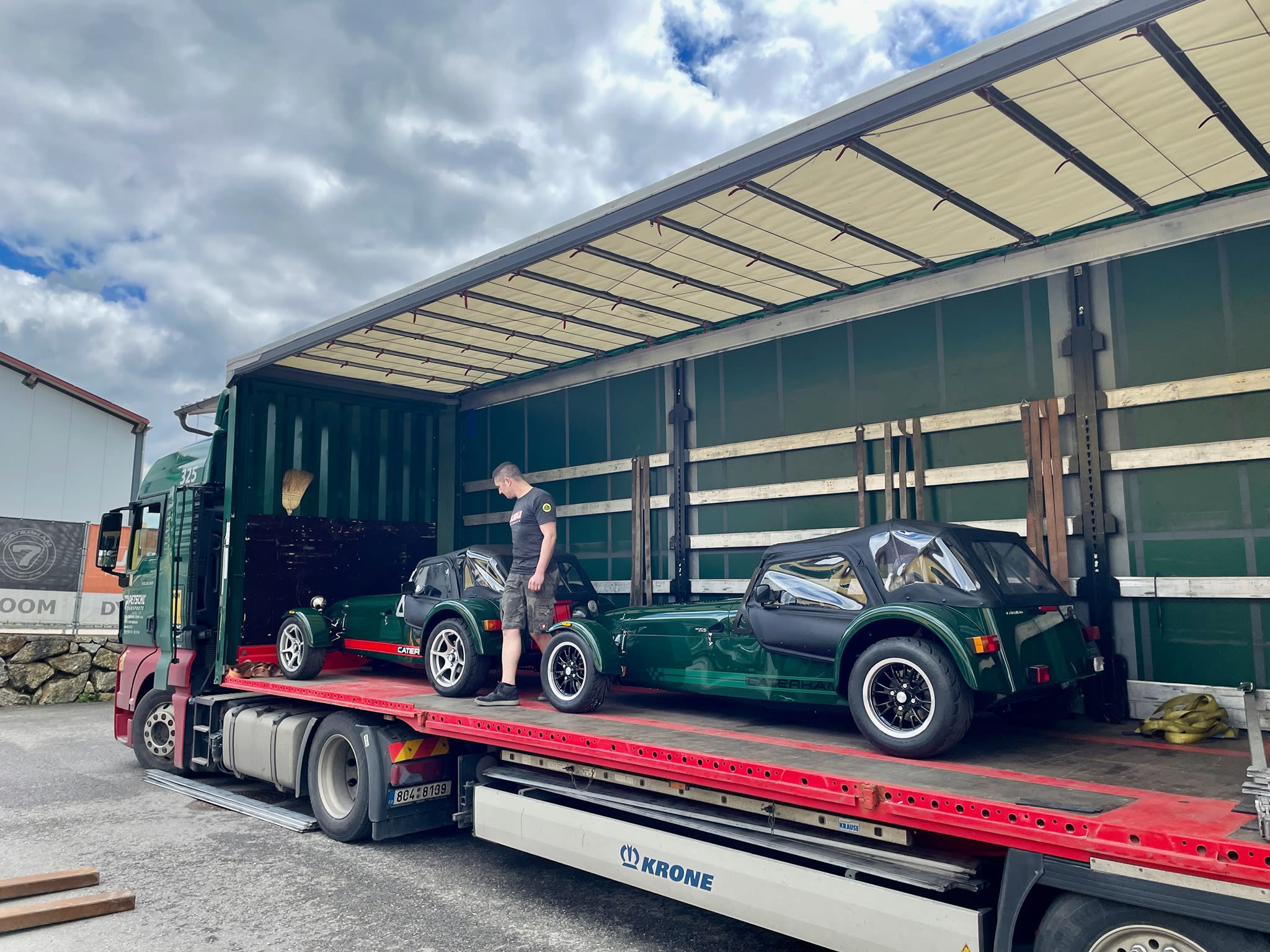 Transporting a Caterham 7