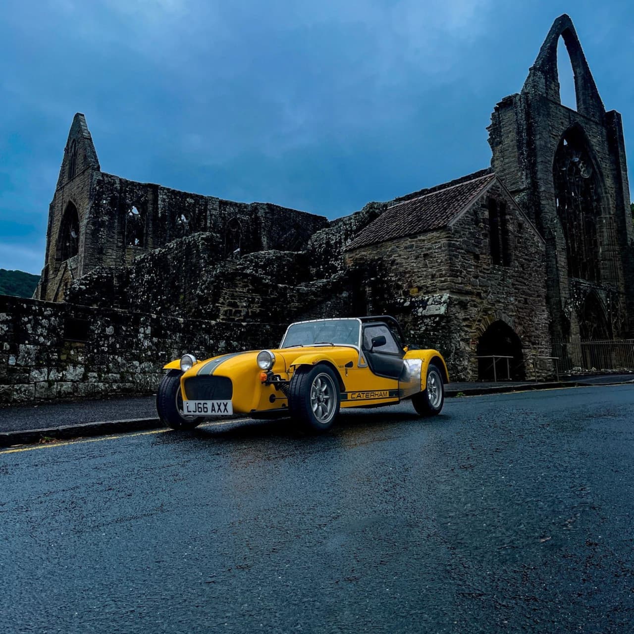 Caterham Hire Body Image 2 - Williams Automobiles