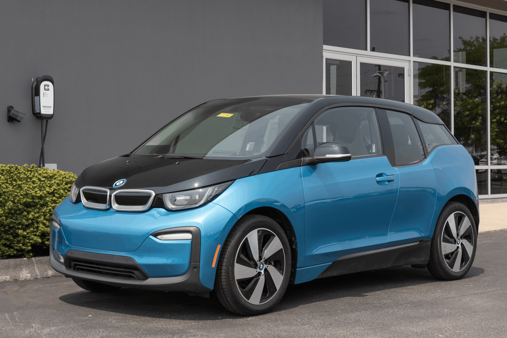 BMW i3 Homepage Hero Image - Pembury Cars