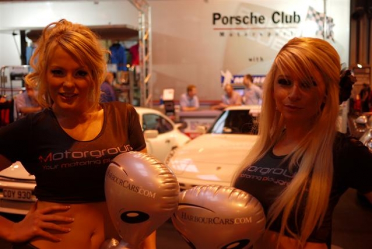 Aliens land at autosport and pistonheads show