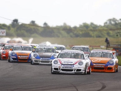 Caine and Harvey take a win each at Snetterton – Harbour Cars