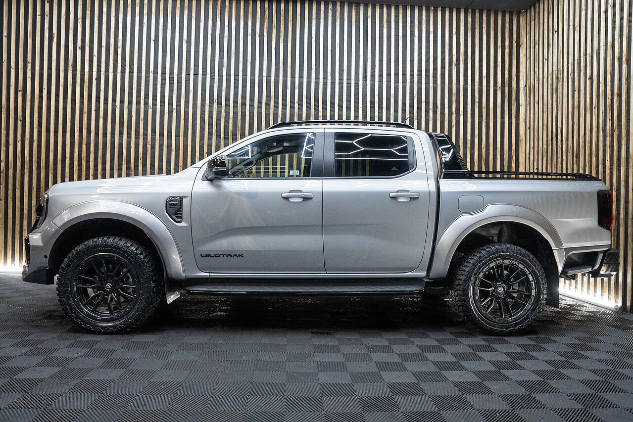 Ford Ranger Wildtrak 3.0 Ltire Silver Side View - Rampage Vehicles