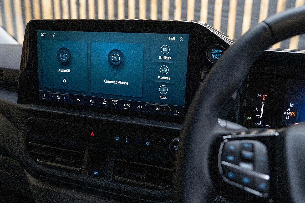 Transit Custom’s Hybrid Sync 4 Connected Navigation