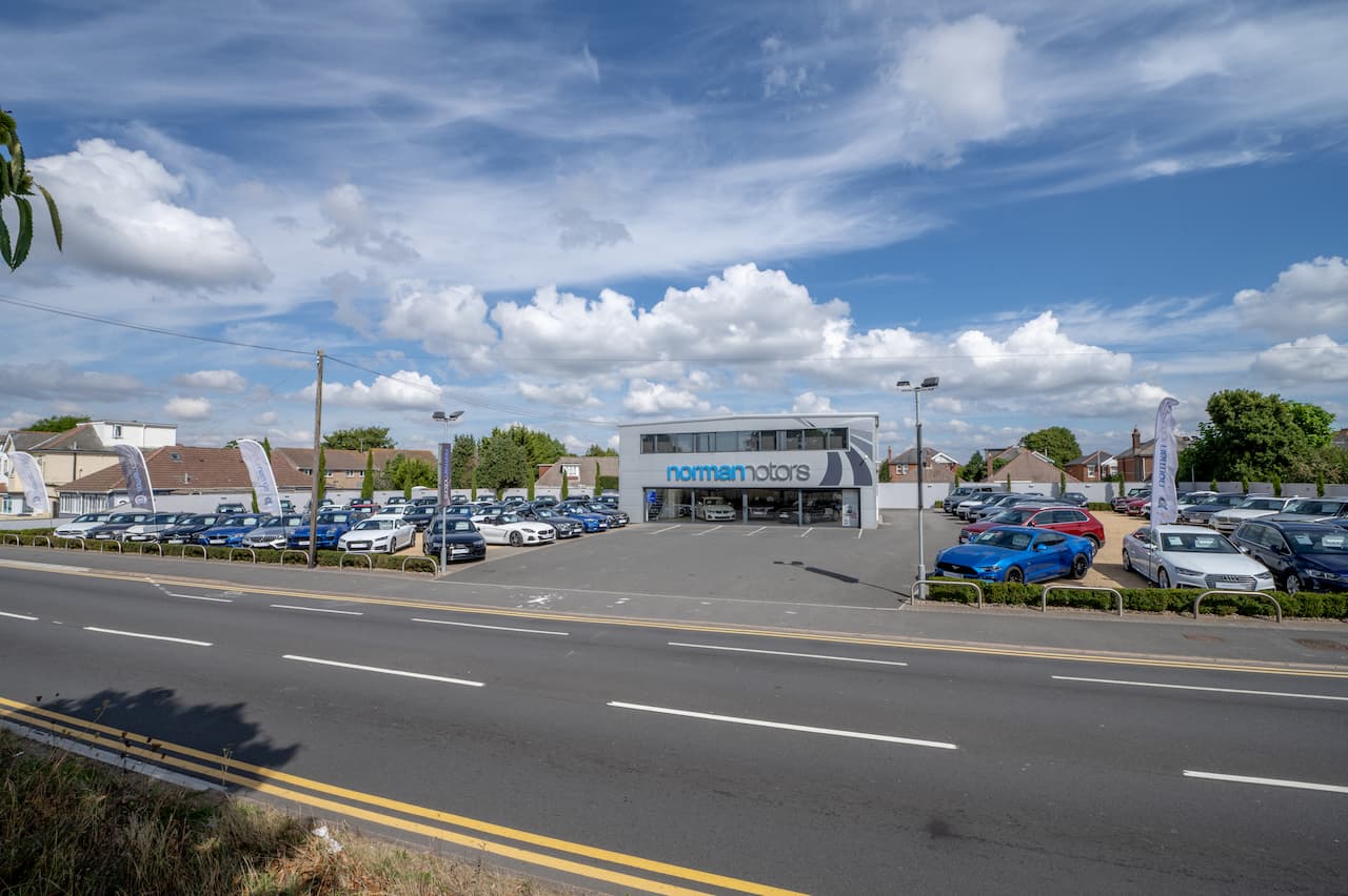 Nm Why Choose Us Modern Offset - Norman Motors Ltd
