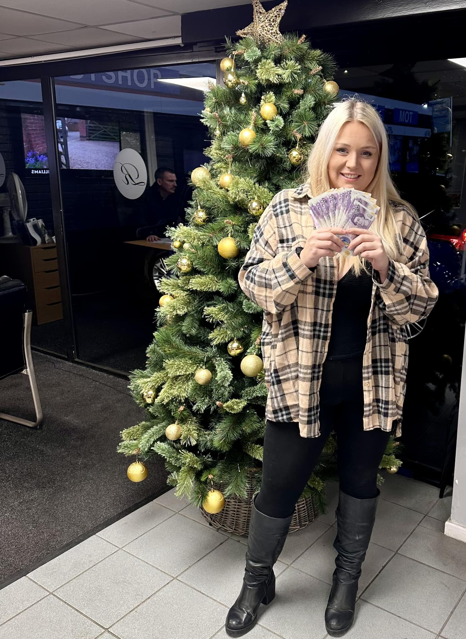 £500 Cash WINNER!