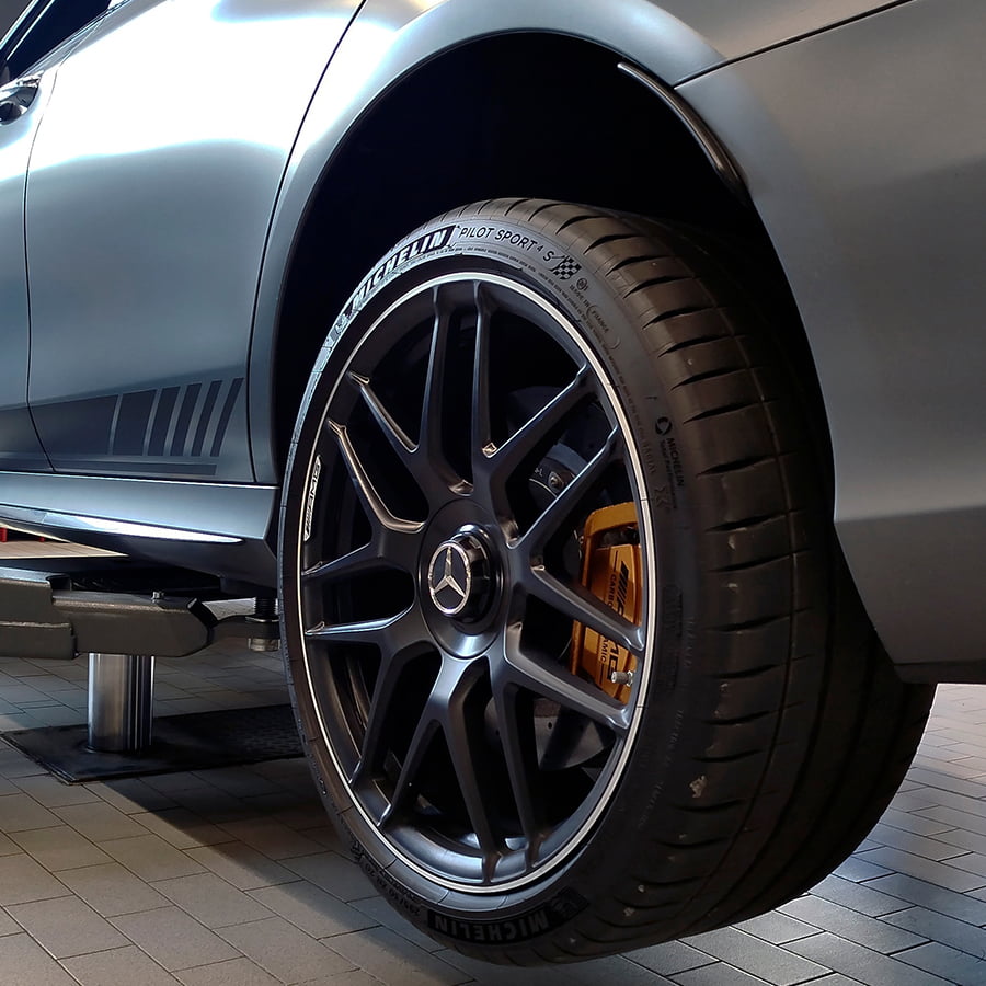 Wheels And Tyres (1) - Redgate Lodge