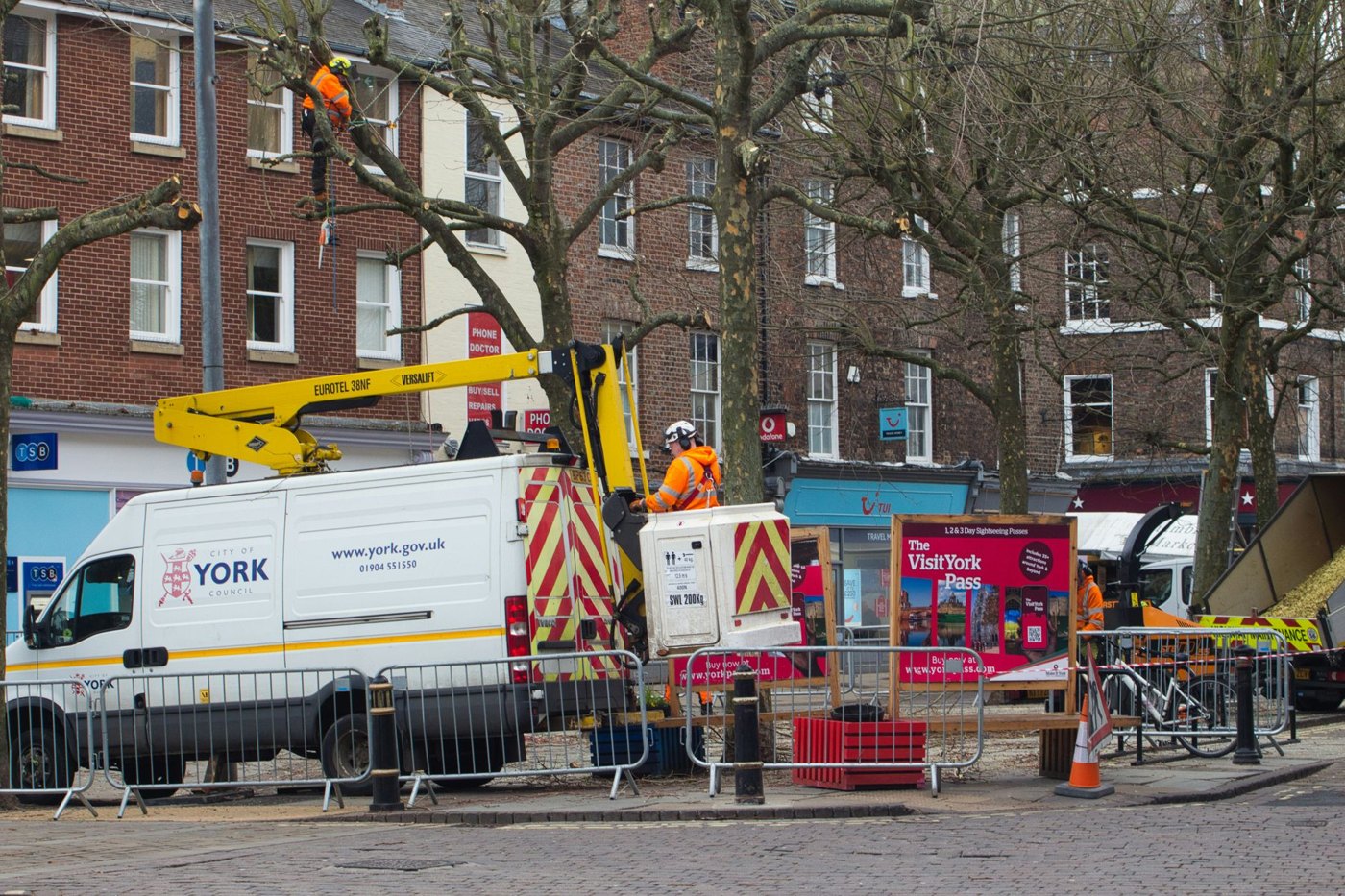 Ex-council and ex-utility vans