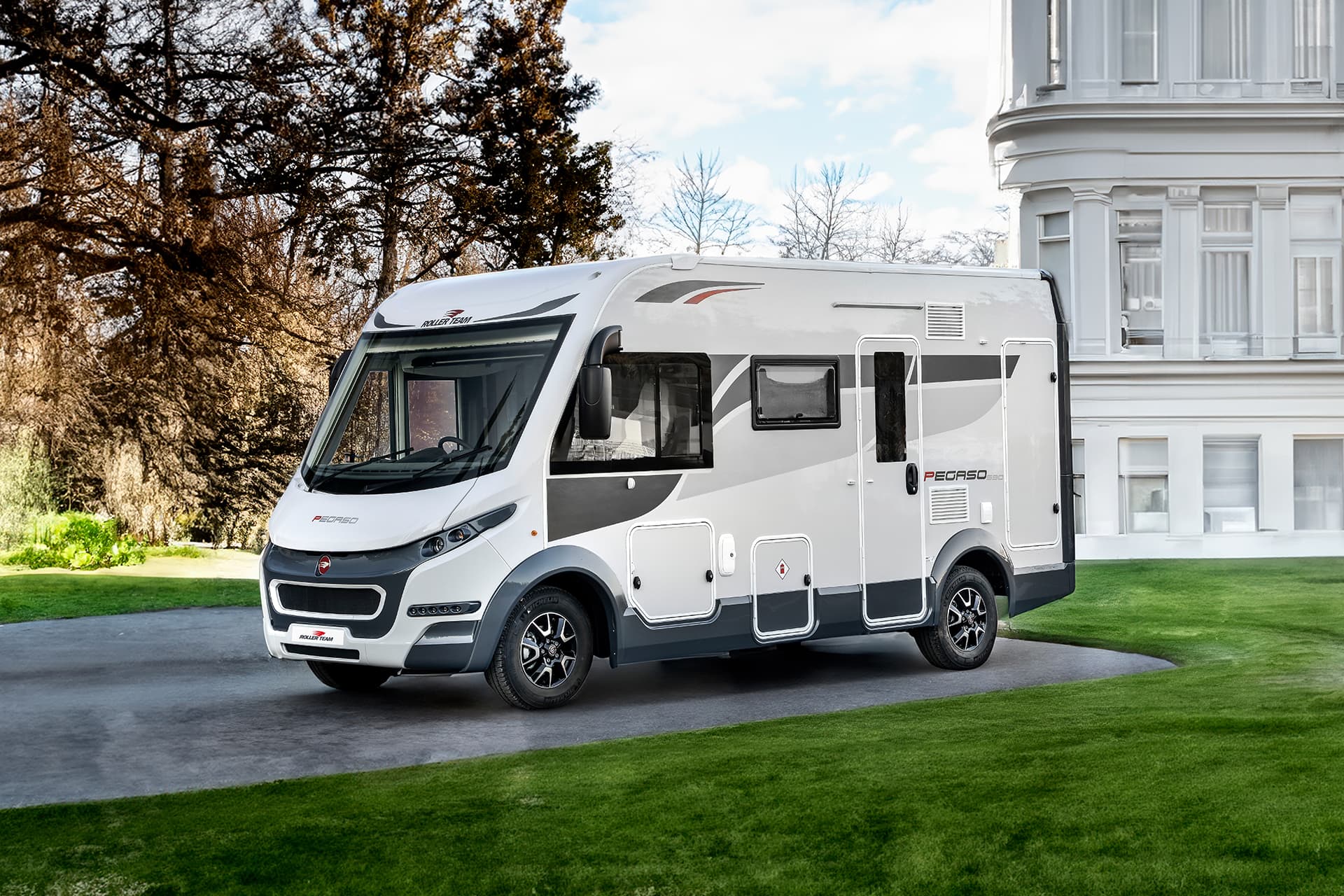 Pegaso 590 Exterior 2 (1) - Tottington Motor Company