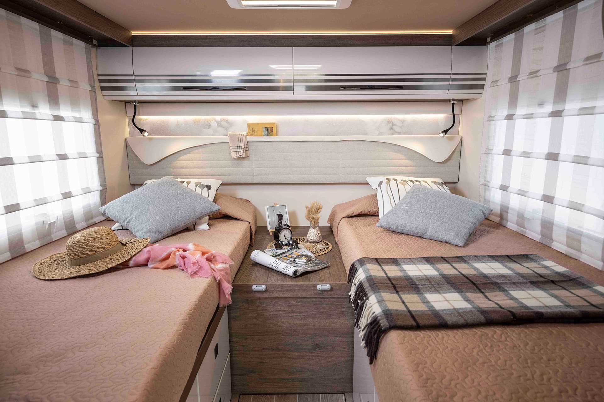 Pegaso 750 Rear Single Beds (1) - Tottington Motor Company