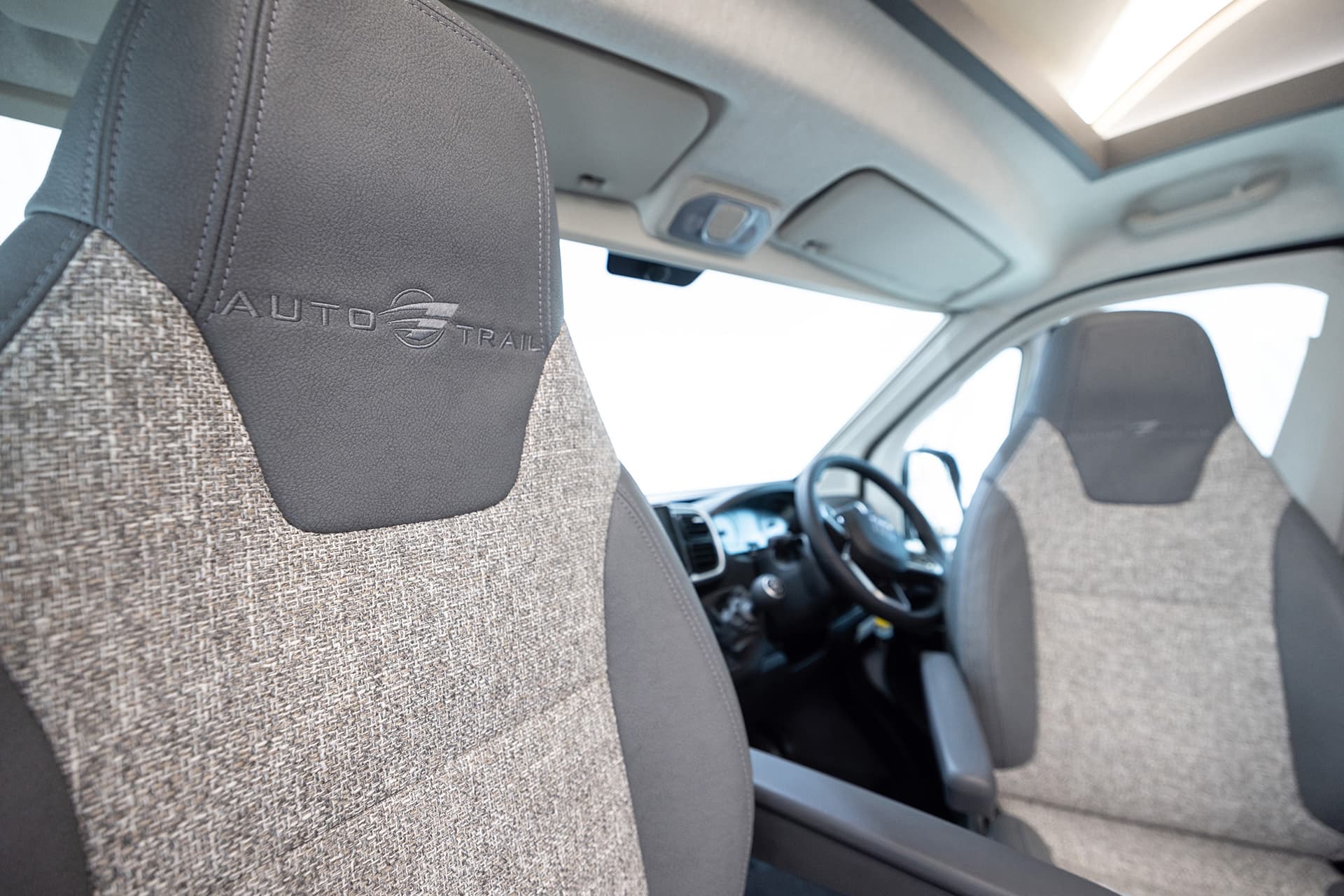 Expedtion 66 Seats Close (1) - Tottington Motor Company