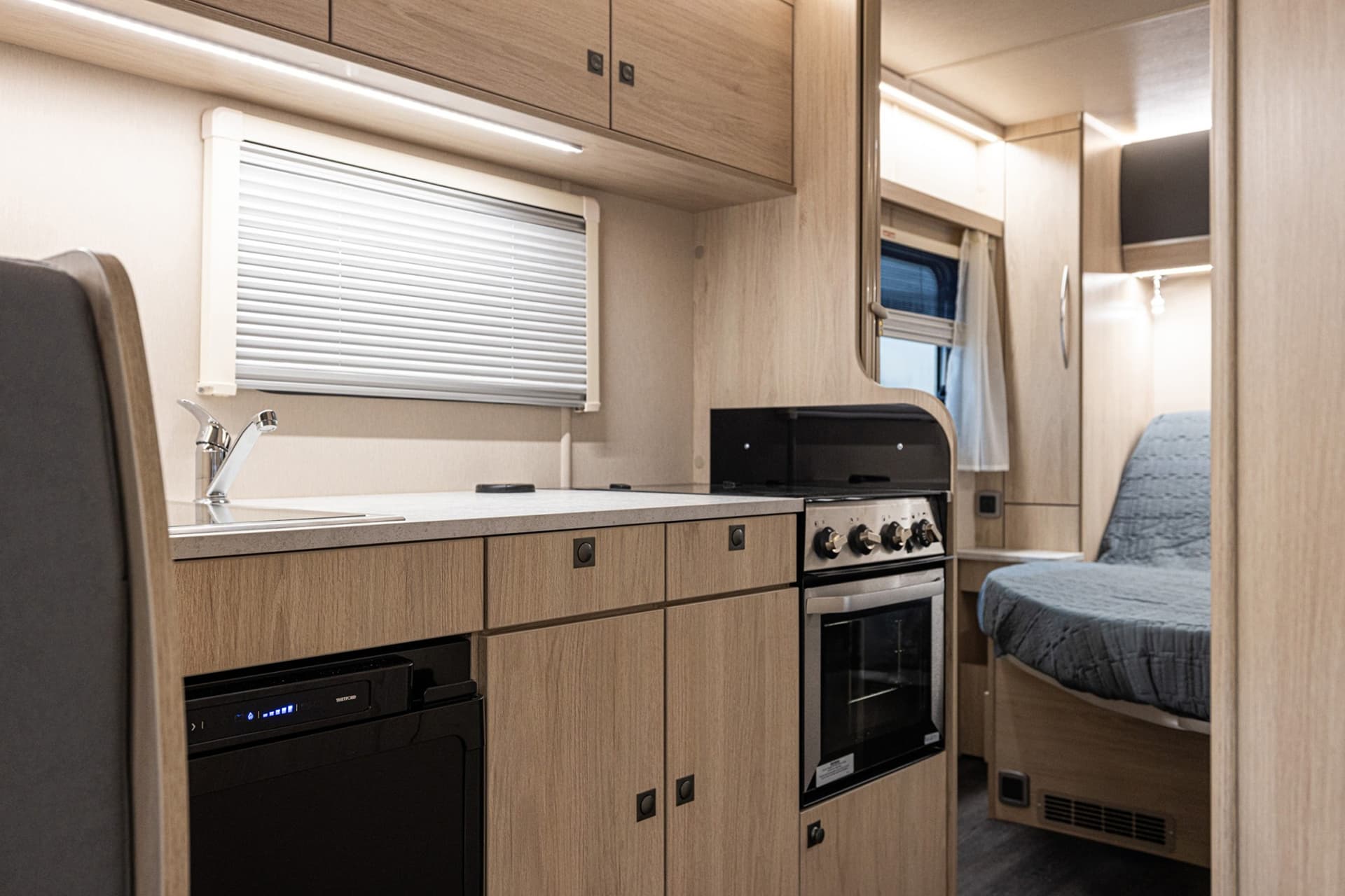 Expedtion C71 Kitchen (1) - Tottington Motor Company