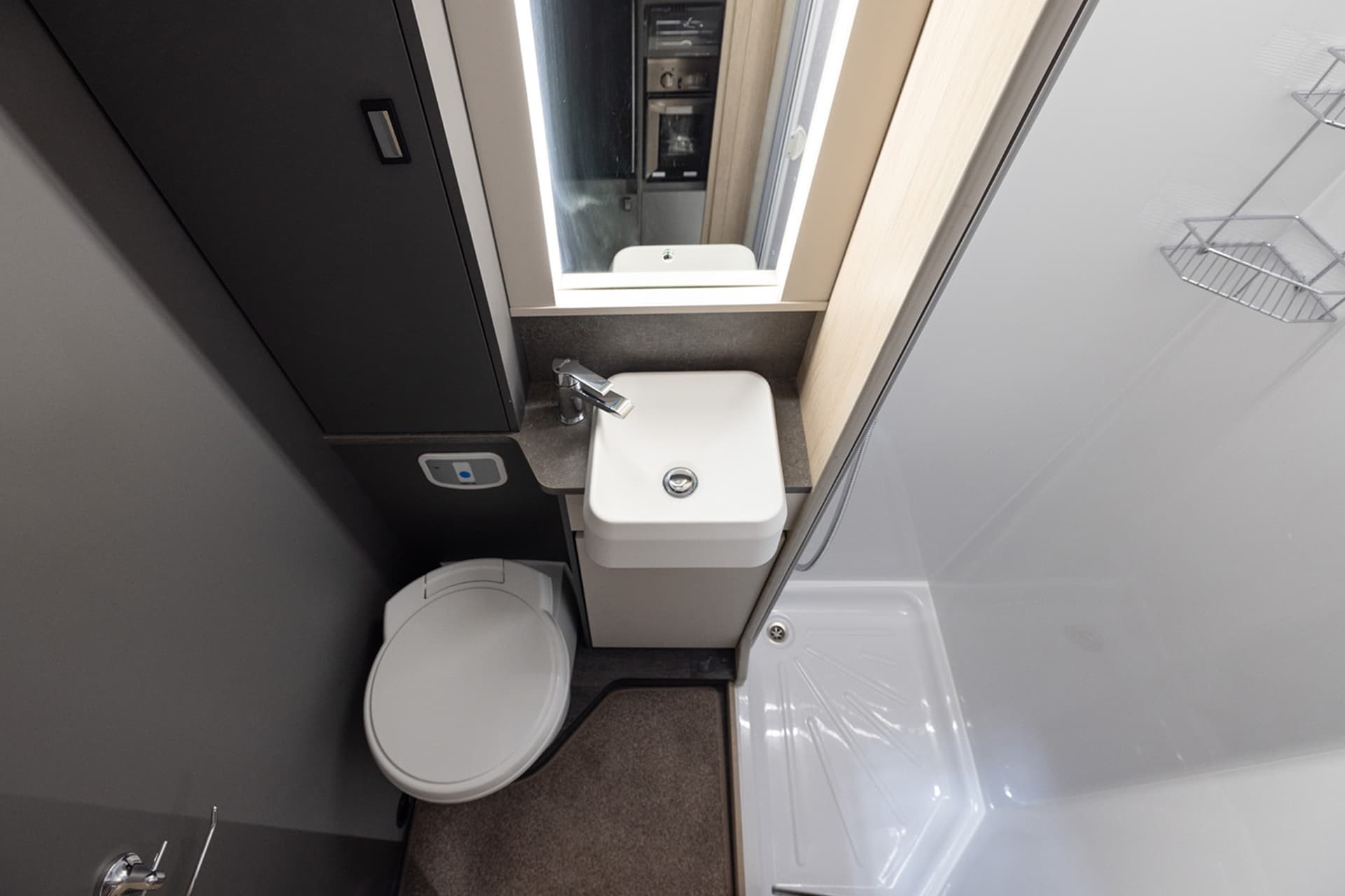 F Line 72 Bathroom (1) - Tottington Motor Company