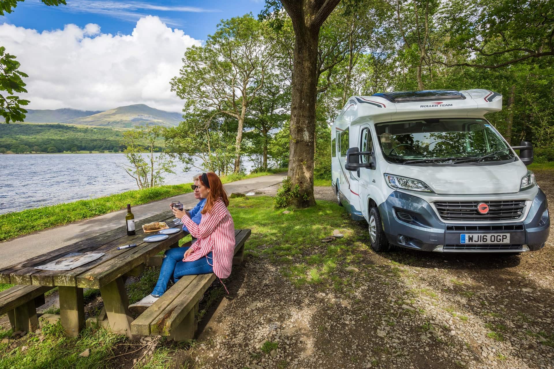 Tmc Hire Motorhome And Couple (1) - Tottington Motor Company