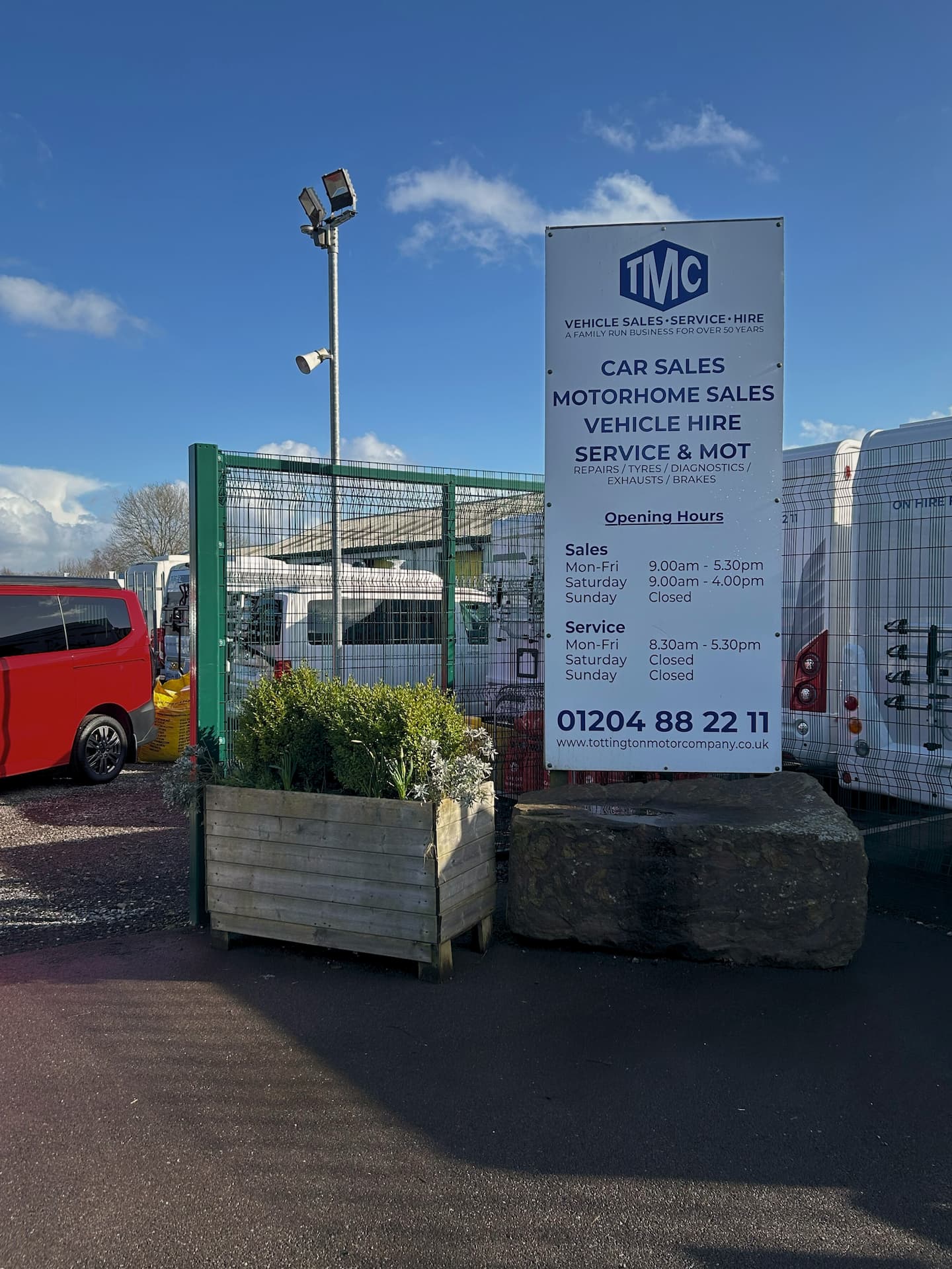 Tmc Forecourt Signage Sunny (1) - Tottington Motor Company