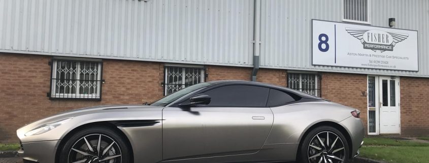 Aston Martin DB11 V12
