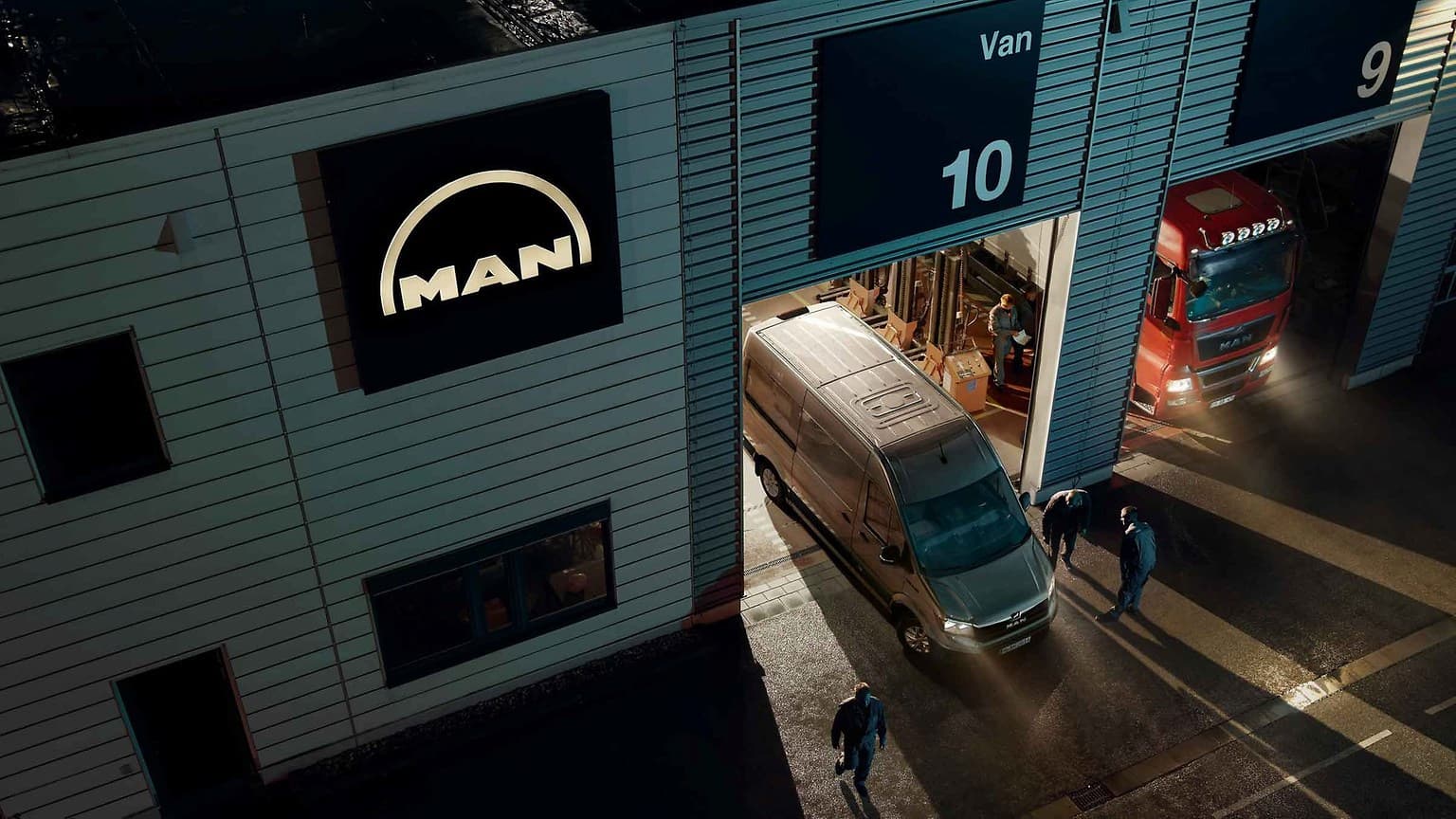 Hero Image For Servicing - SMV Commercials