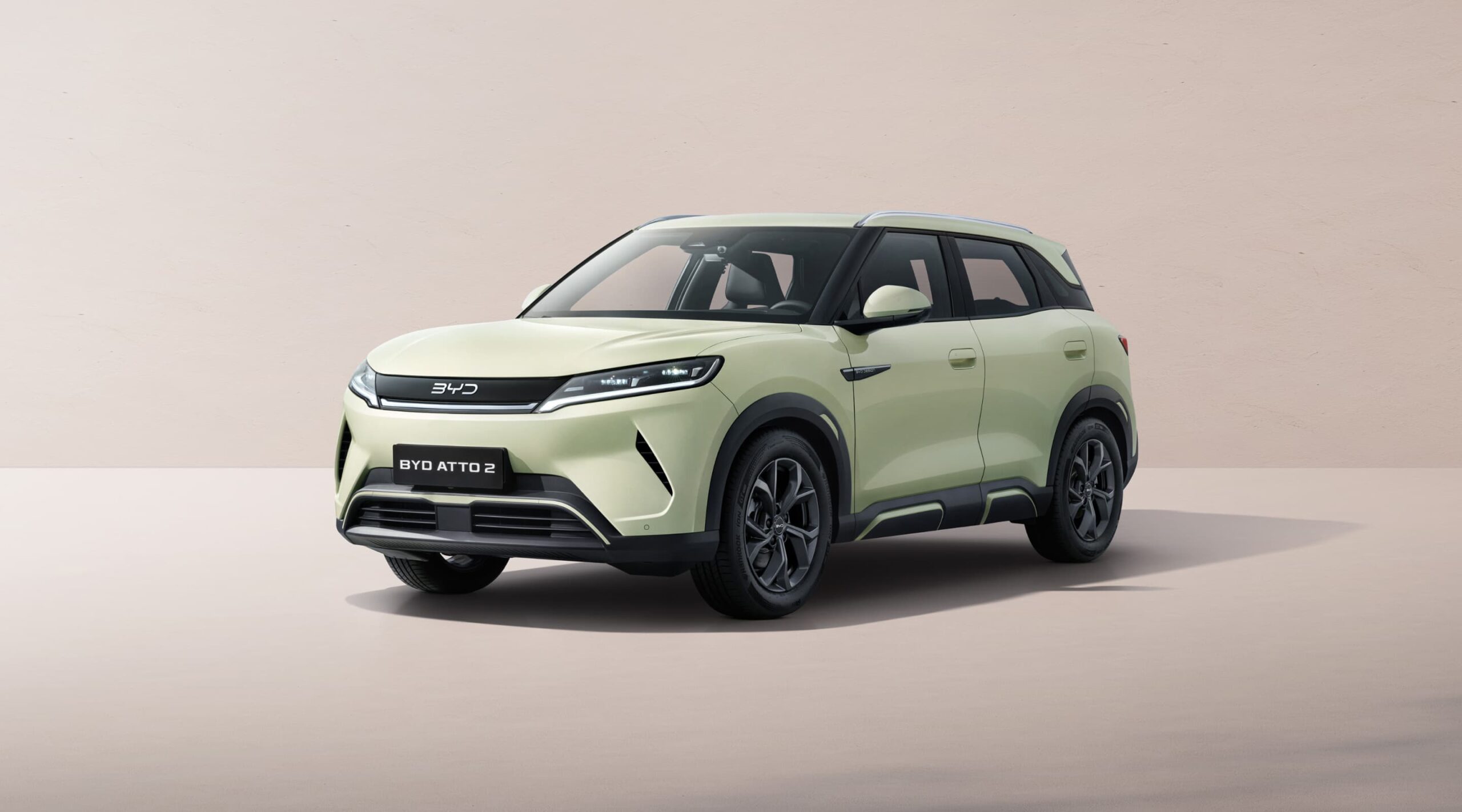 Byd Atto2 Exterior 04 Green L - Chariots Specialist Cars