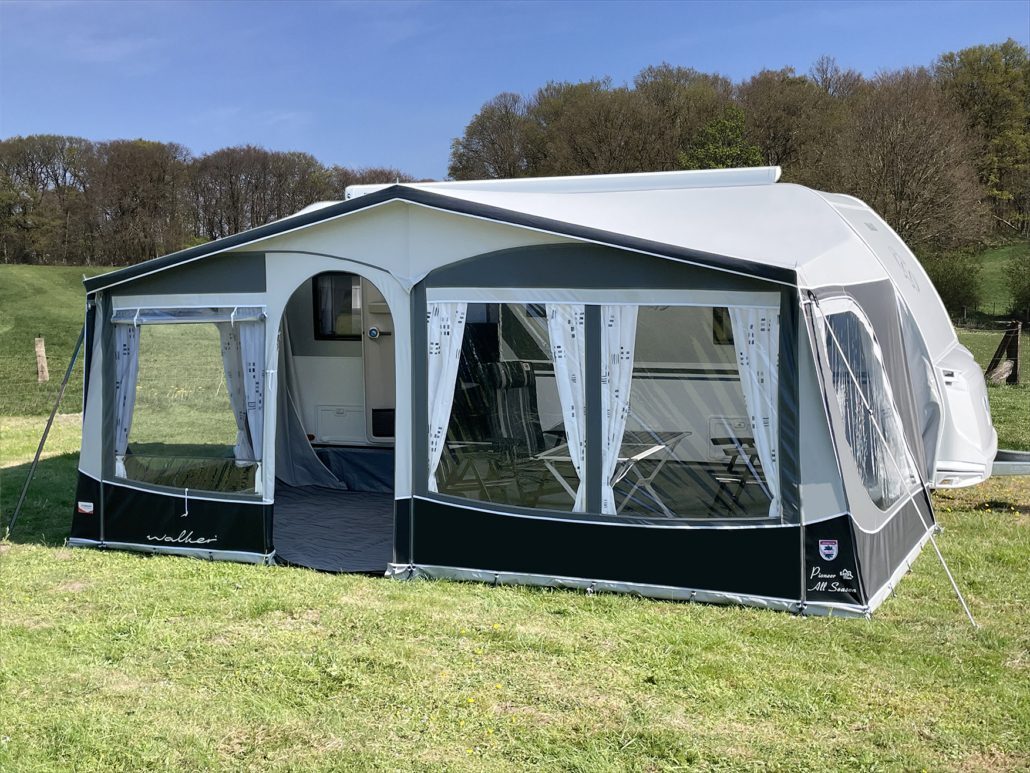 2017 Walker Pioneer 240 - County Specialist Vehicles
