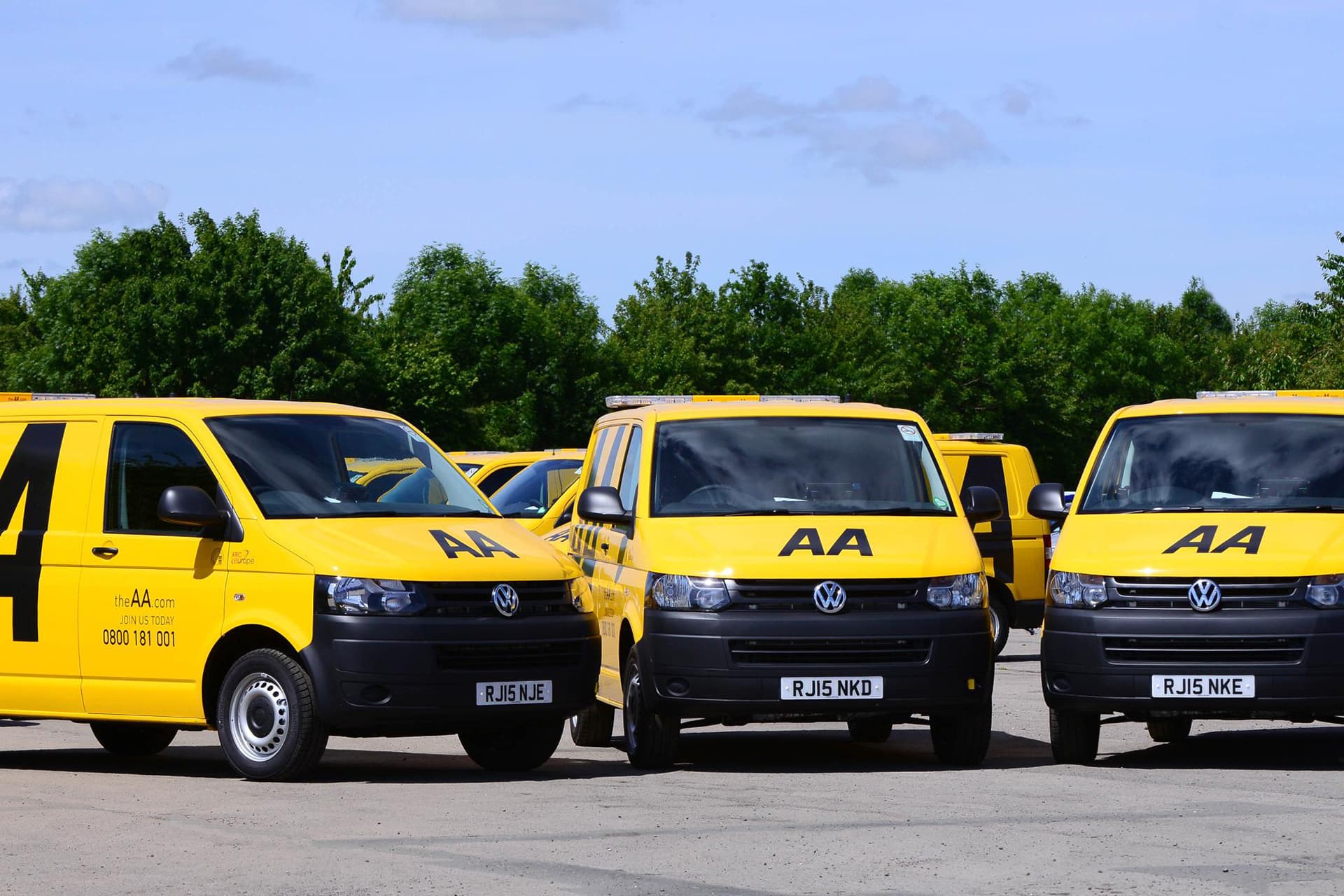 Aa Use Vw Transporter 2 Commercial Vehicle 1 (1) - GBI Cars Ltd