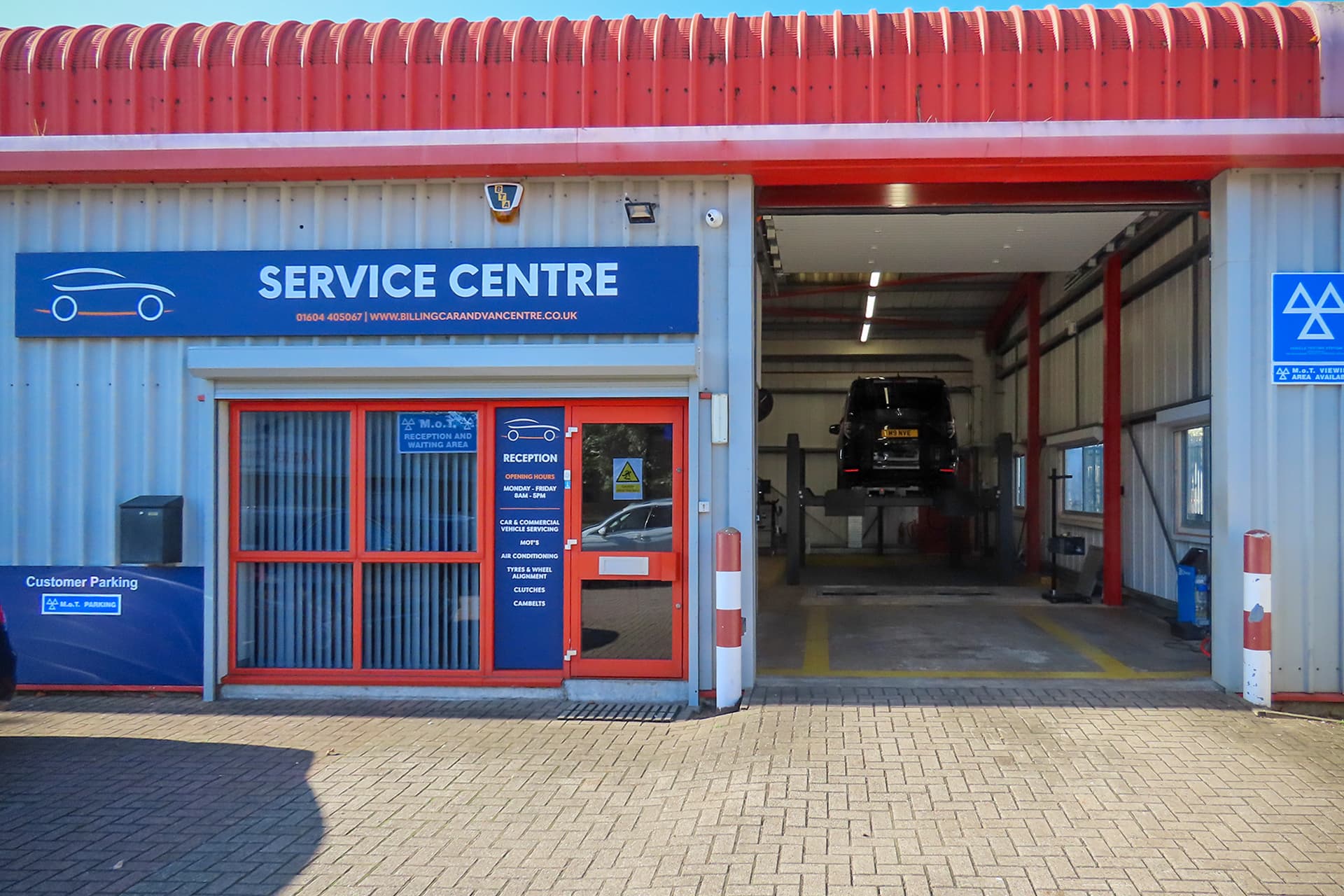 Billing Car And Van Hero Or Body Img 9808 Home We Buy Signpost - Billing Car & Van Centre Sales