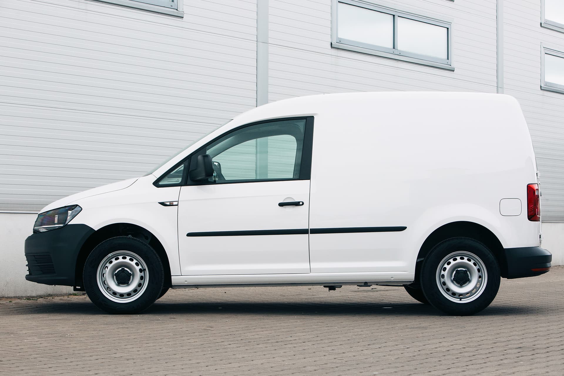 Wheels Van Centres Stock Hero Or Body Image 3 Sell Your Car Content Image - Wheels Van Centres Limited