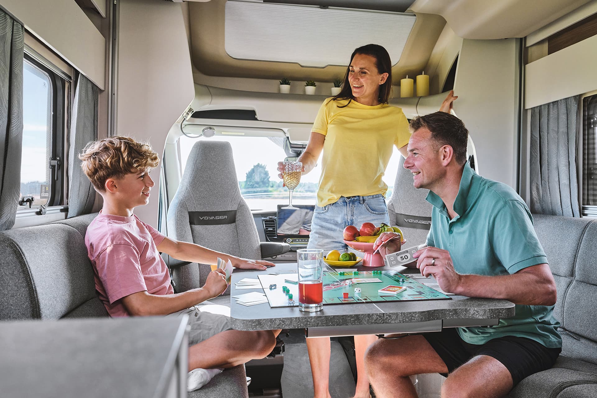 Swift Voyager Interior Lifestyle 9 (1) - Tamar Caravans & Motorhomes