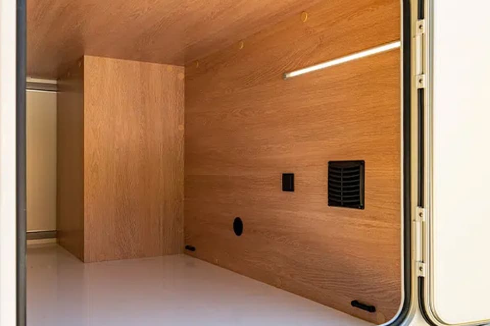Motorhome 70t Gallery 3 (1) - River Motorhomes