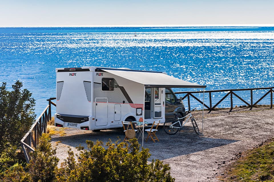 A690gj Video Placeholder (1) - River Motorhomes