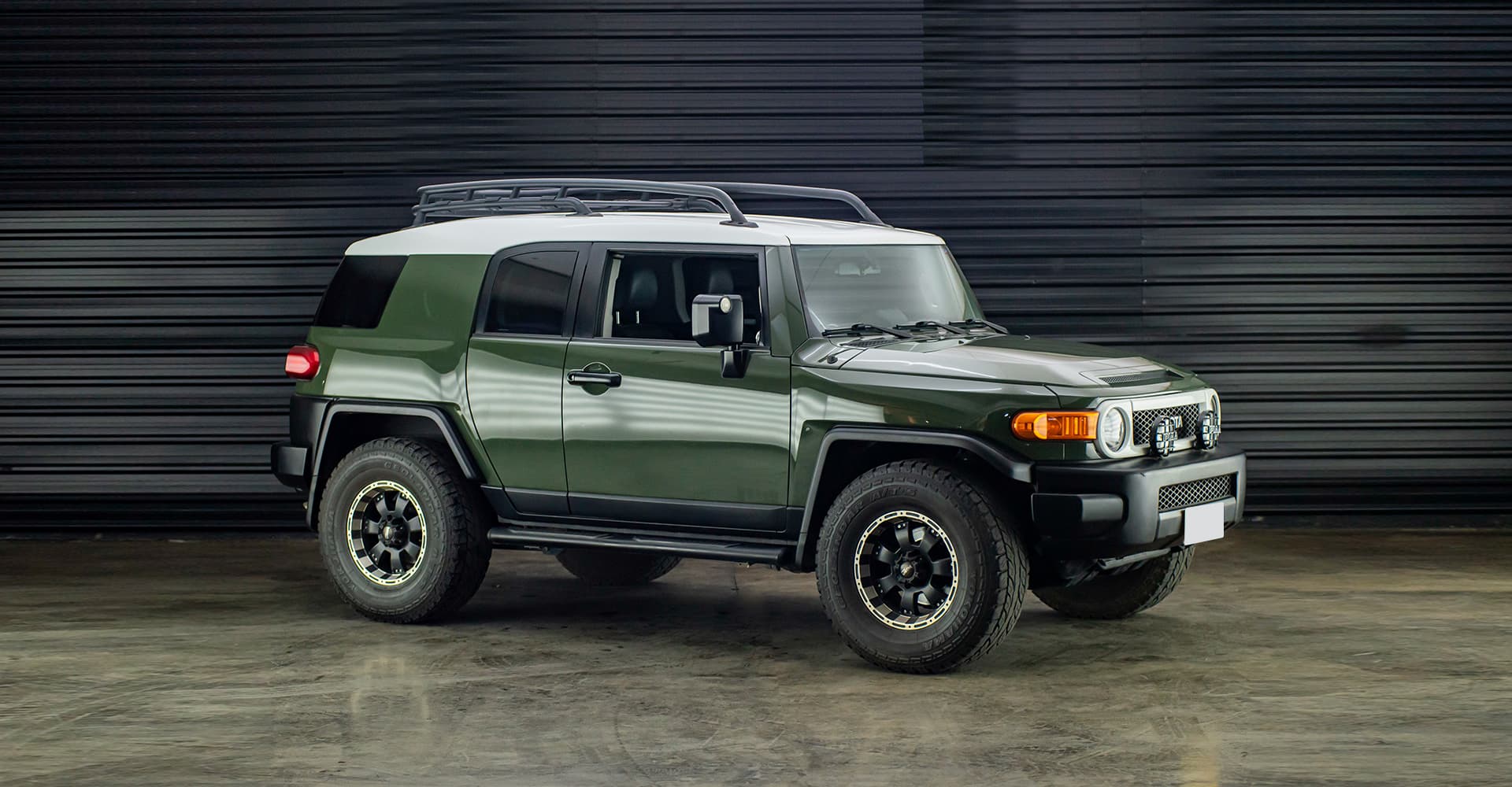 Prestige Cars Sunningdale Hero Fj Cruiser (1) - Prestige Cars Sunningdale Ltd