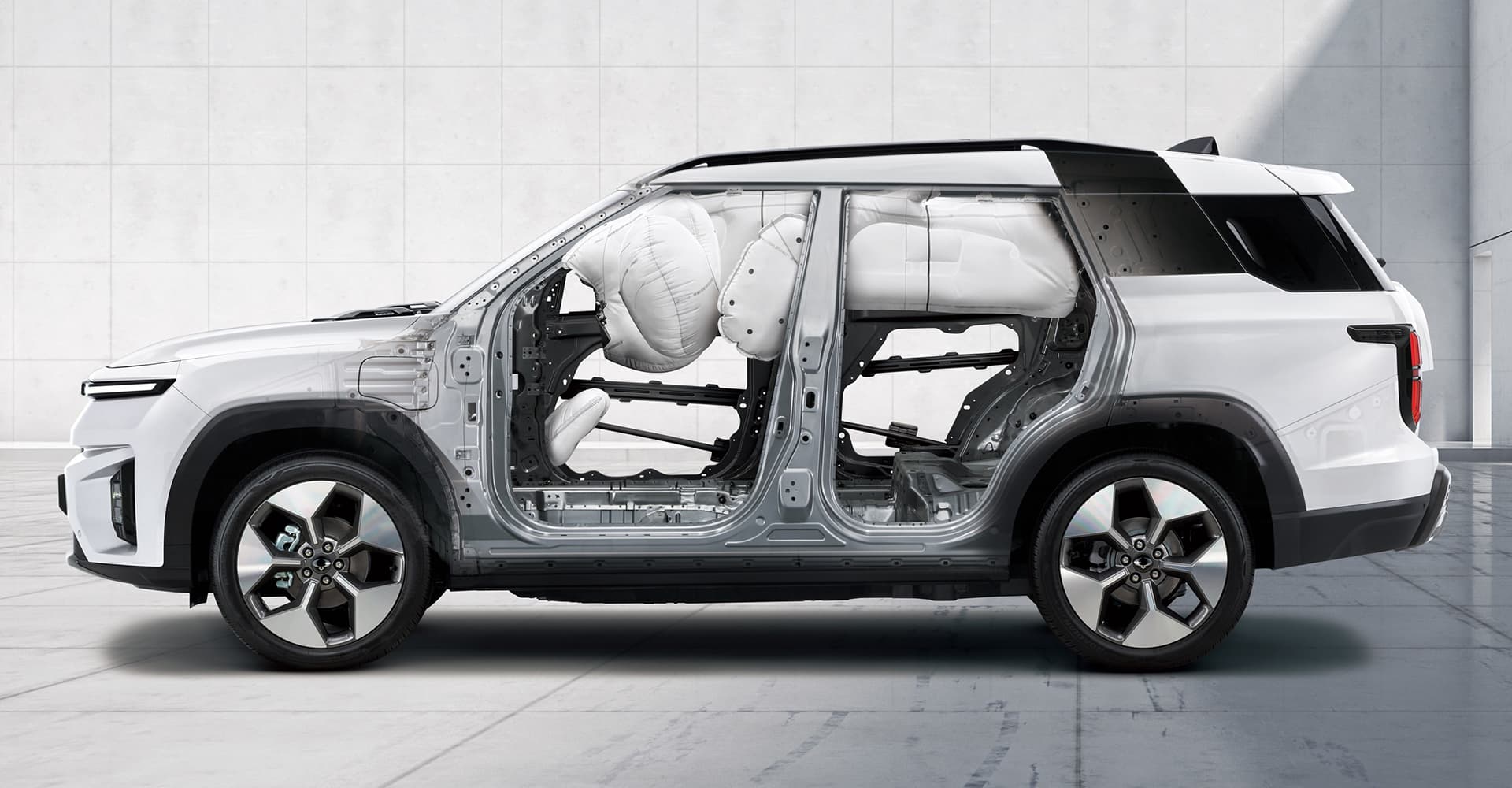 Torres Evx Safety 2 (1) - Hereford Motor Group