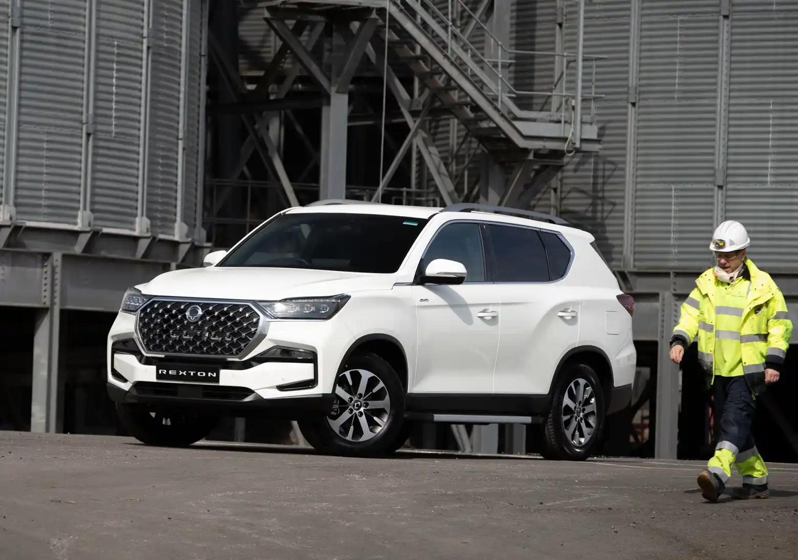 Kgm Fleet Rexton Highvis - Hereford Motor Group