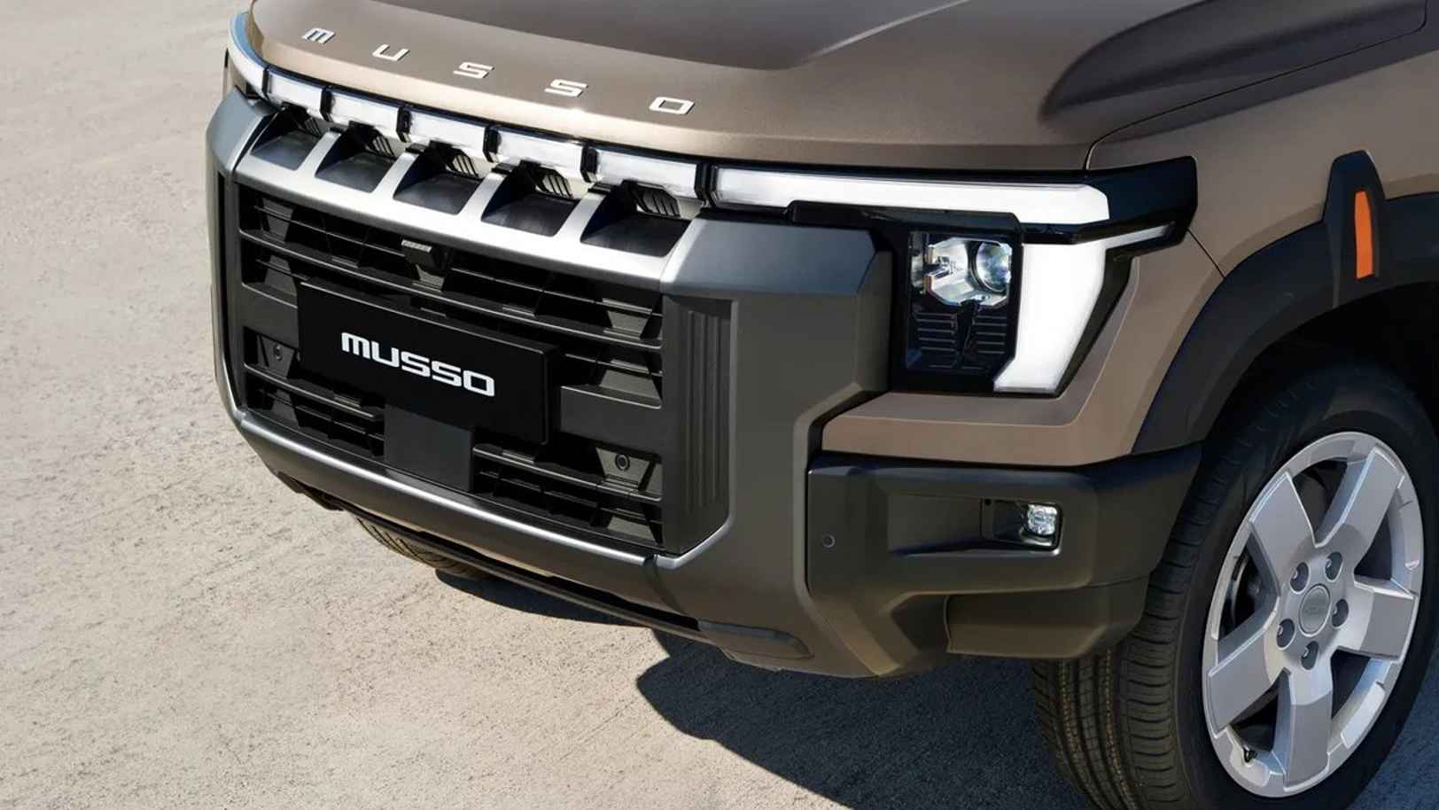 Exterior Musso Grille Bar - Hereford Motor Group