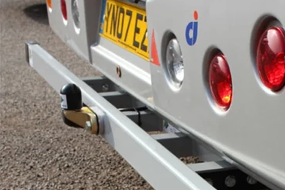 Select Body Image Towbars (1) - Select Motorhomes Ltd