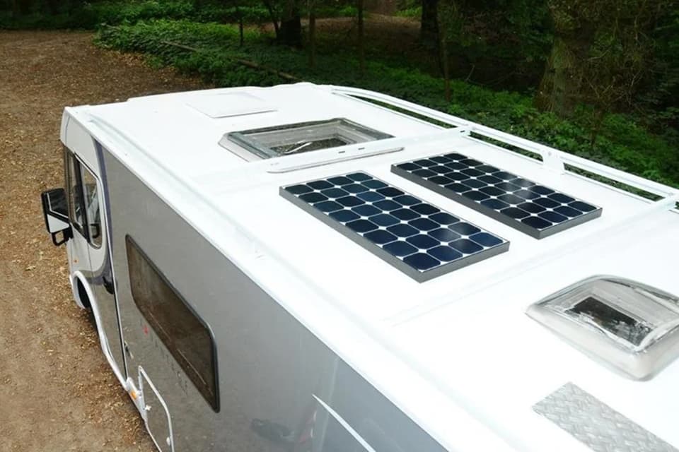 Select Body Image Solar Panels (1) - Select Motorhomes Ltd