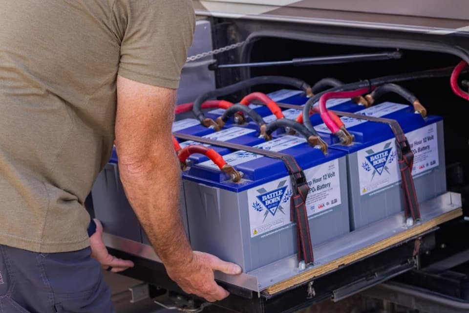 Select Body Image Lithium Batteries (1) - Select Motorhomes Ltd