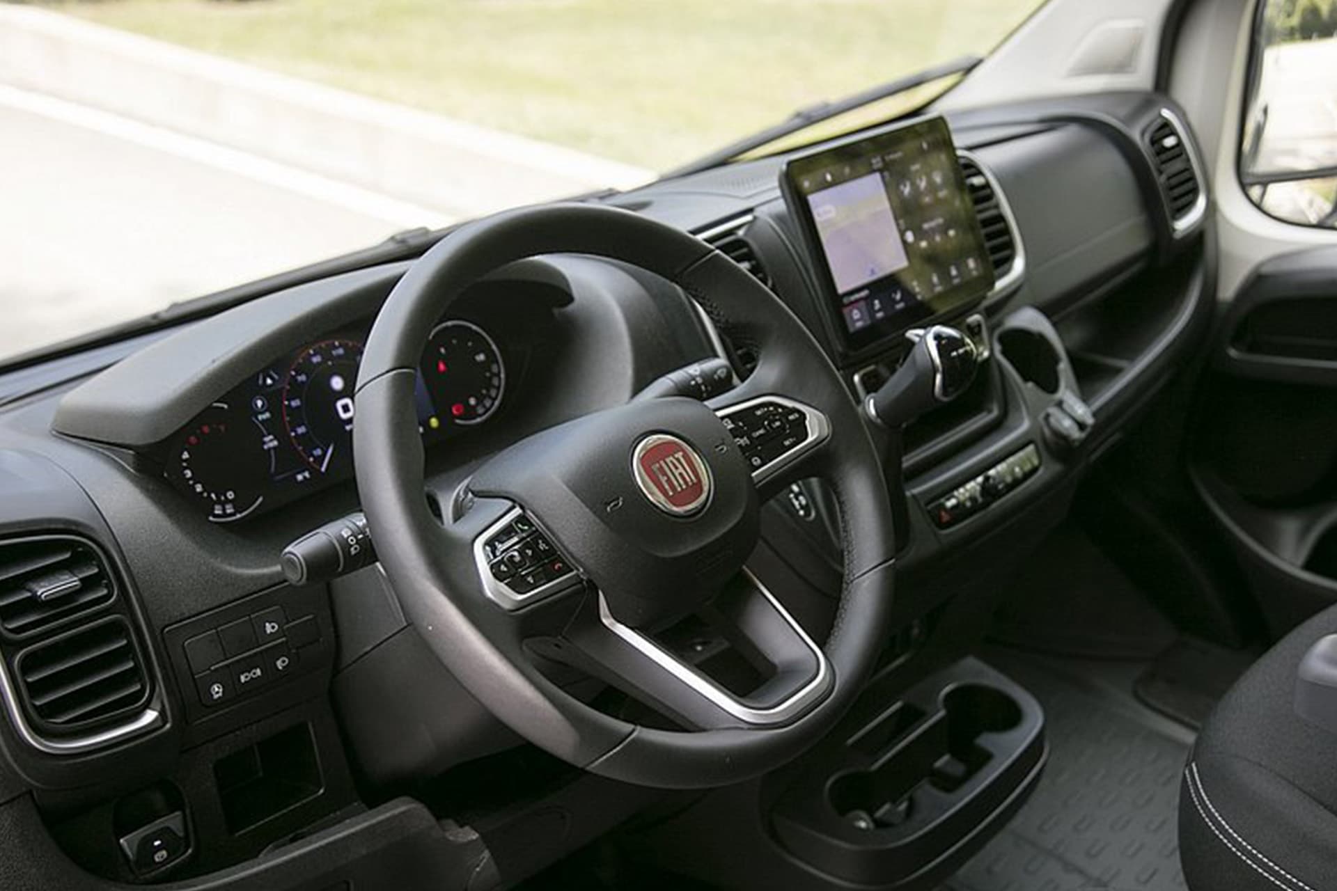 Vantourer 600 D Image 3 - Select Motorhomes Ltd