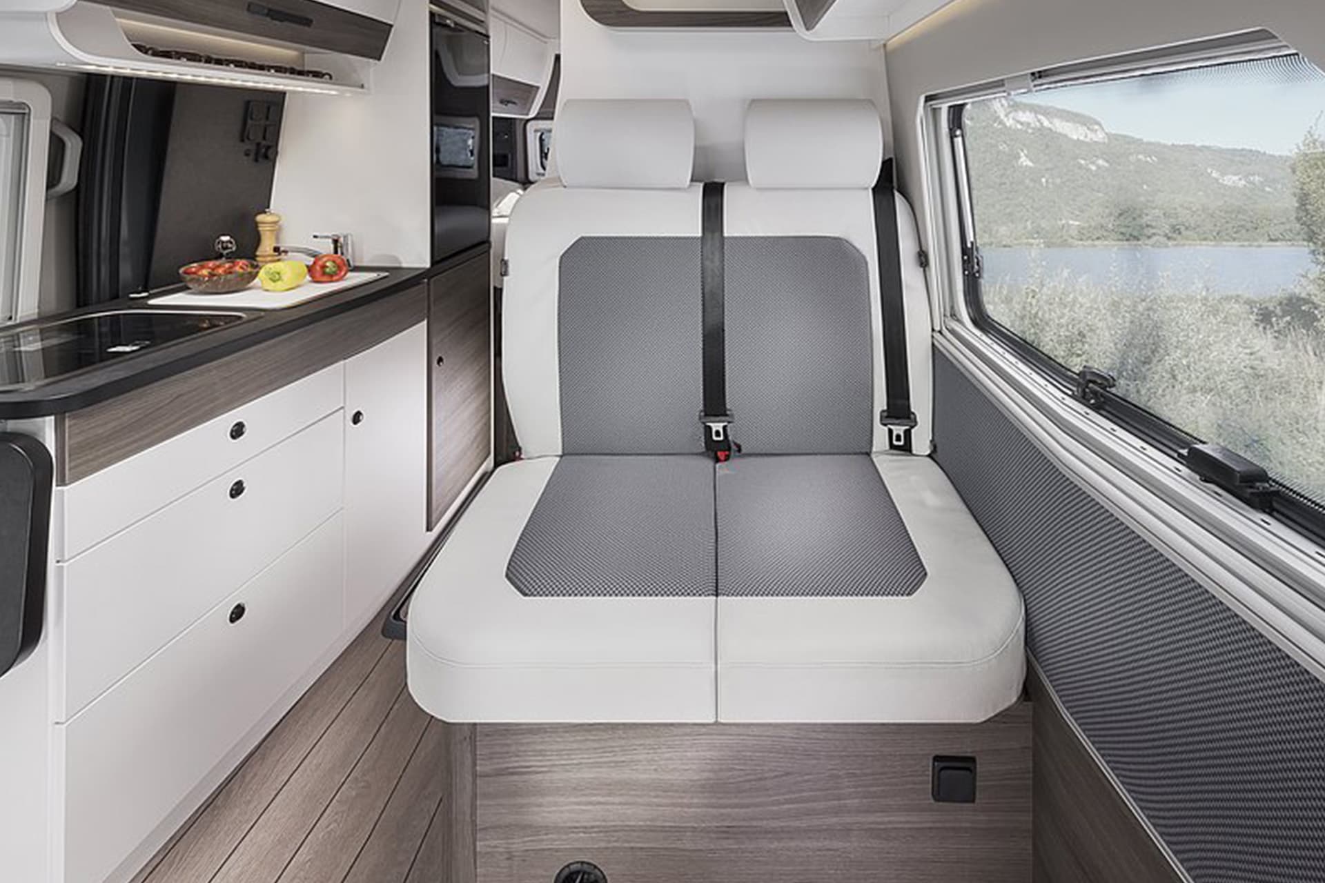 Vantourer 600 L Image 9 - Select Motorhomes Ltd