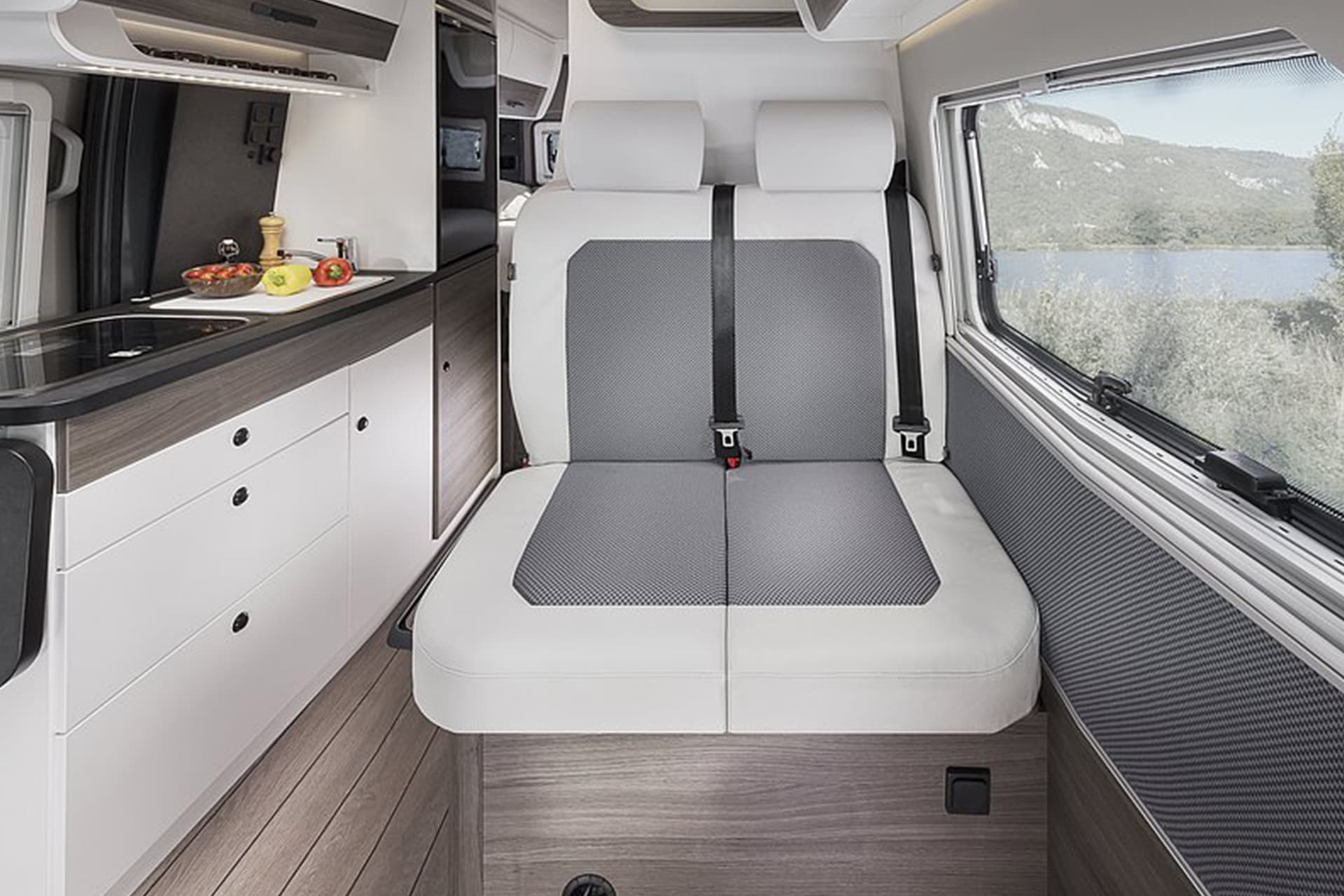 Vantourer 630 L Image 9 - Select Motorhomes Ltd