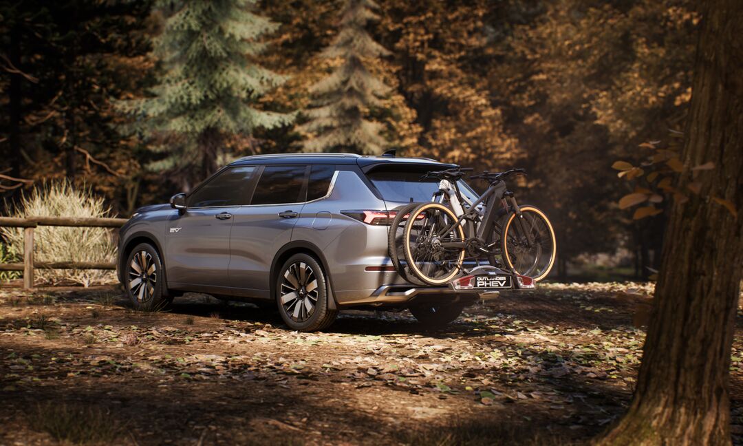 Web Medium 25my Outlanderphev Autumn 1 - Station Garage Motor Group